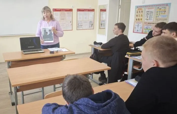 photo_5213240182042202838_x