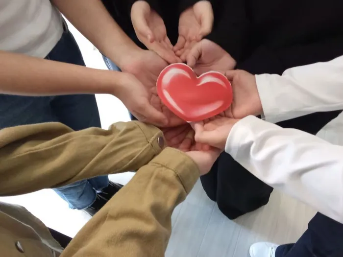 photo_5262651616119163903_y