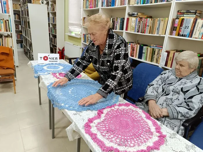 photo_5246738504589445899_y