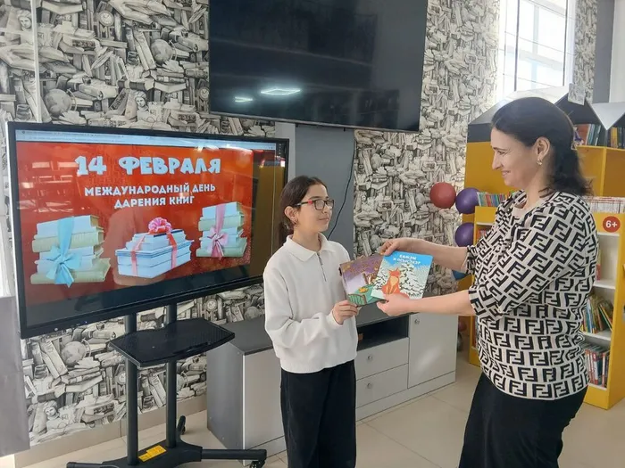 photo_5224609402856346901_y