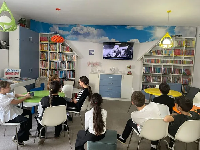 photo_5251593071764377013_w