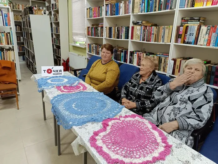 photo_5246738504589445898_y