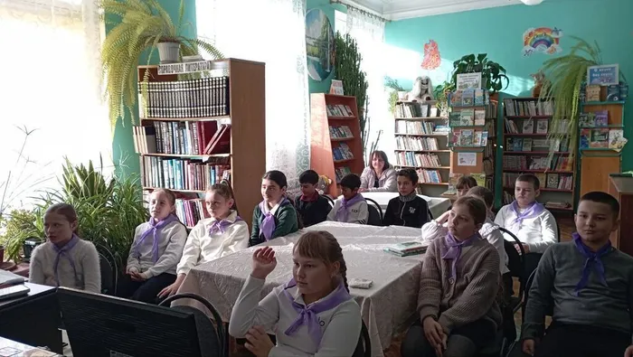 photo_5467693260340923906_y