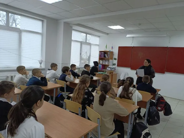 photo_5199647924810354919_y