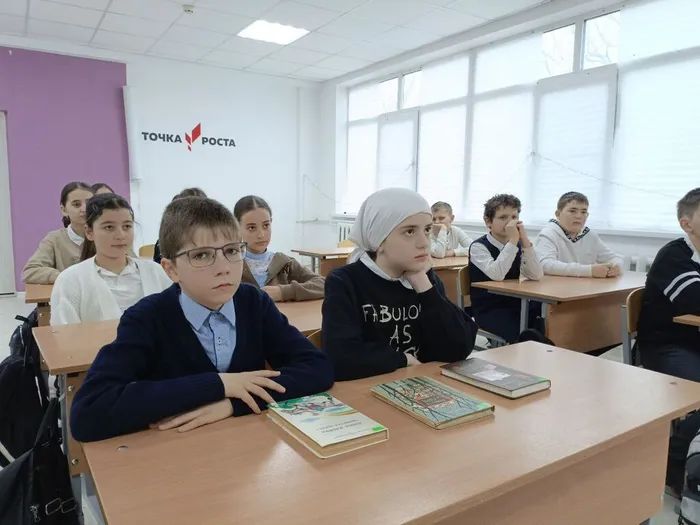 photo_5199647924810354918_y