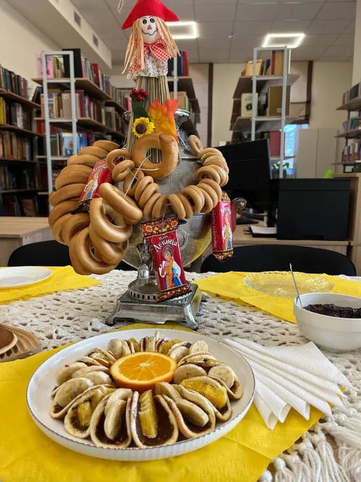 photo_5249380416282628807_y