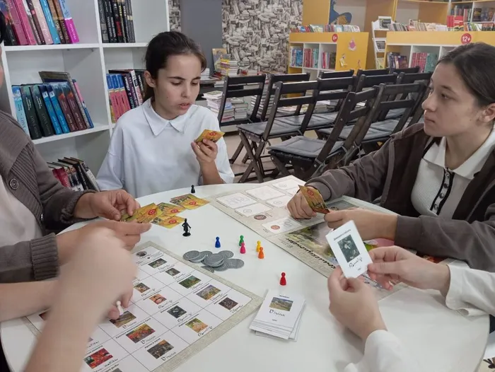 photo_5244950131746999692_y