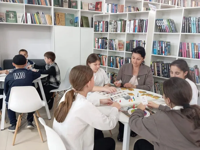 photo_5244950131746999691_y