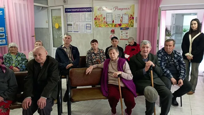 photo_5188563254169506230_y